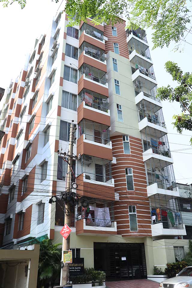 Zinnatunnesa  |  Khulna